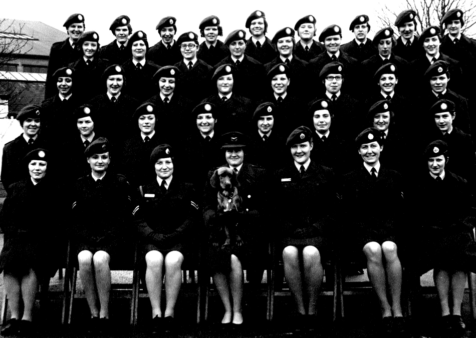 Pat Cramp (2nd Row - 2nd from Left)